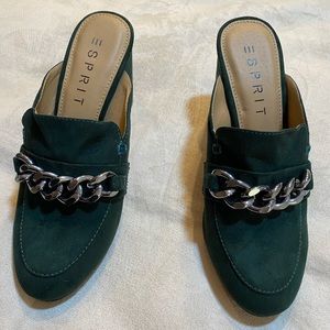 Sz 6, women's dark green wedge pumps